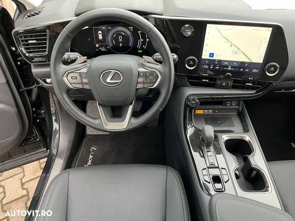 Lexus Seria NX - 7