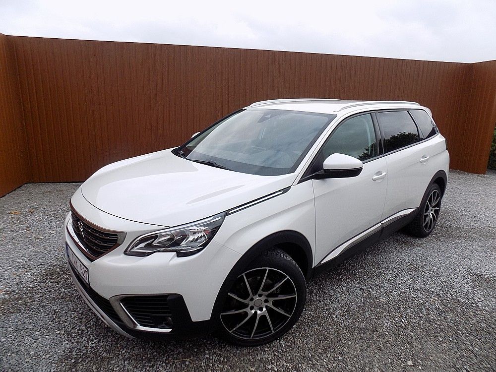 Peugeot 5008 II (2017-) BlueHDI 120 Stop & Start Allure 2017