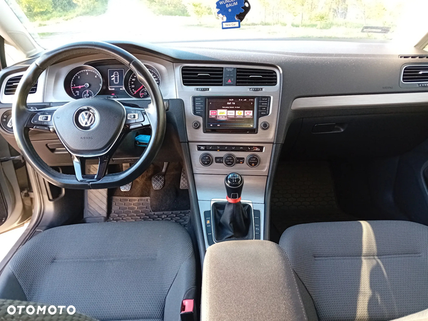 Volkswagen Golf VII 1.6 TDI BMT Comfortline - 10