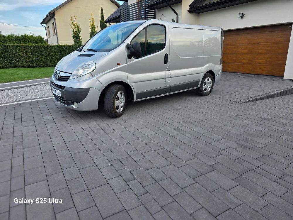 Opel Vivaro 2011