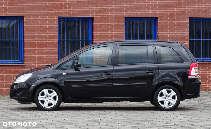 Opel Zafira 1.8 Cosmo - 4