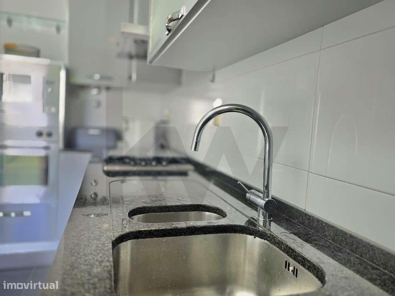 Apartamento T2 com Suíte, Garagem Fechada e Duas Varandas – Serra das - Grande imagem: 4/34