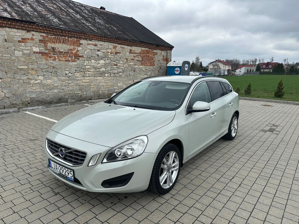 Volvo V60 I D3 Edition 2012