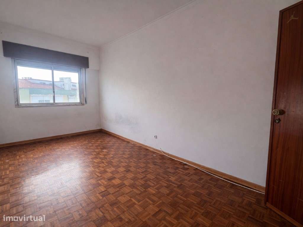 Apartamento T3 com Marquises-7