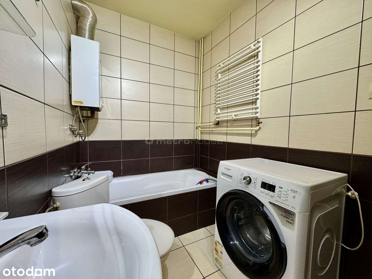 Kawalerka z potencjałem - świetna lokalizacja!-3