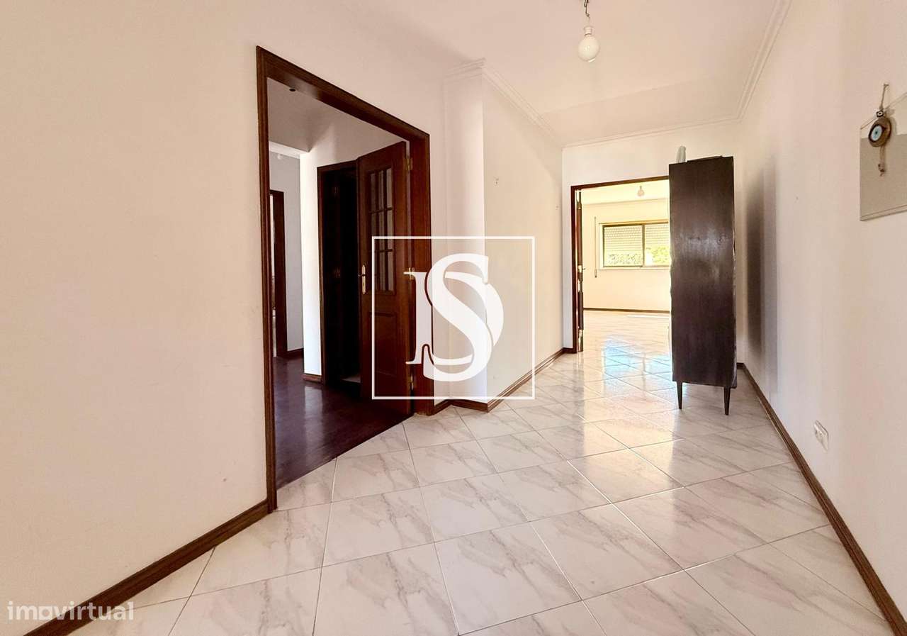 Apartamento T3 Venda em Santo António da Charneca,Barreiro-19