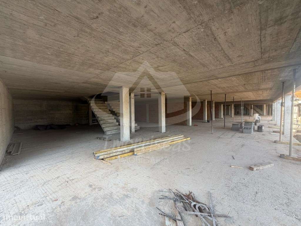 Moradia T3 com piscina, logradouro e varanda em condomínio privado ...-26