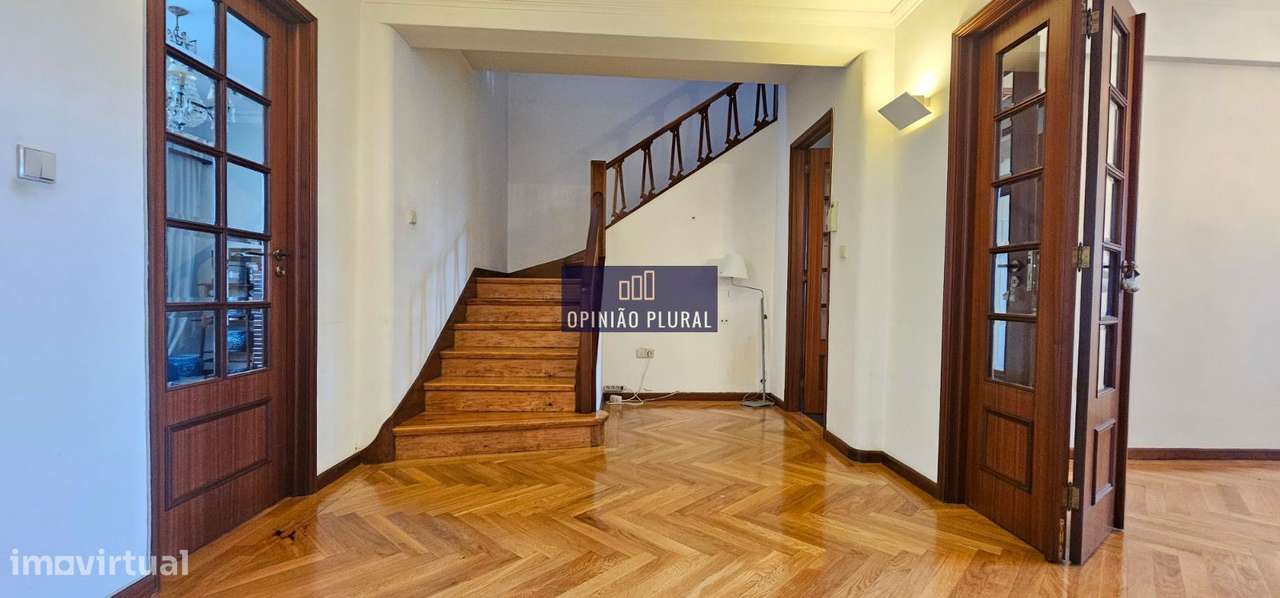 Moradia Tipologia T5 Independente com Conforto e Privacidade-10