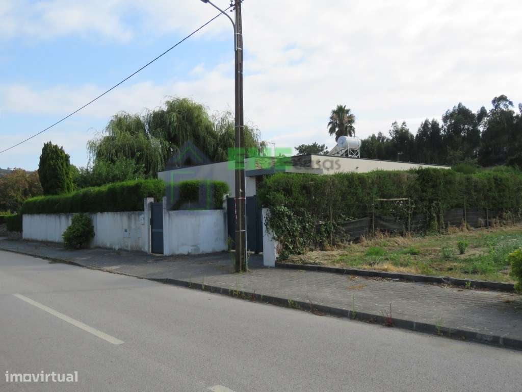 Moradia Isolada T2 Maxial Monte Redondo-8