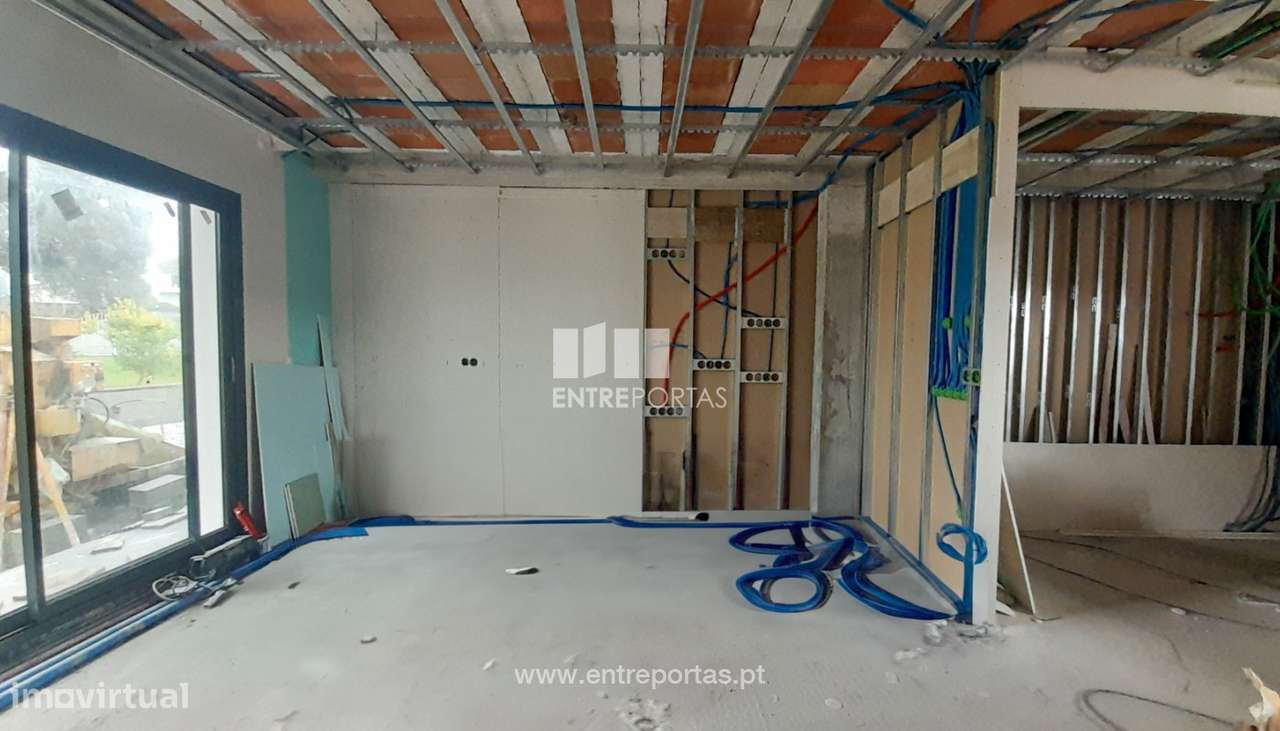 Venda de Terreno com Moradia, Barroselas, Viana do Castelo - Grande imagem: 3/19