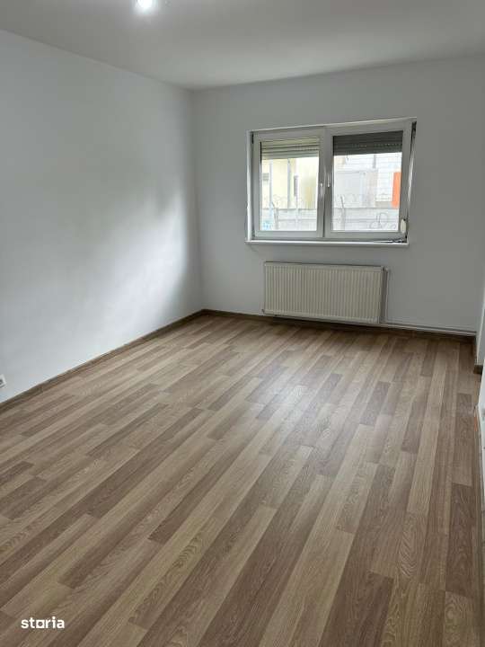 Garsoniera 30 mp, zona Parcului Sub Arini, Sibiu - Imagine principală: 1/7