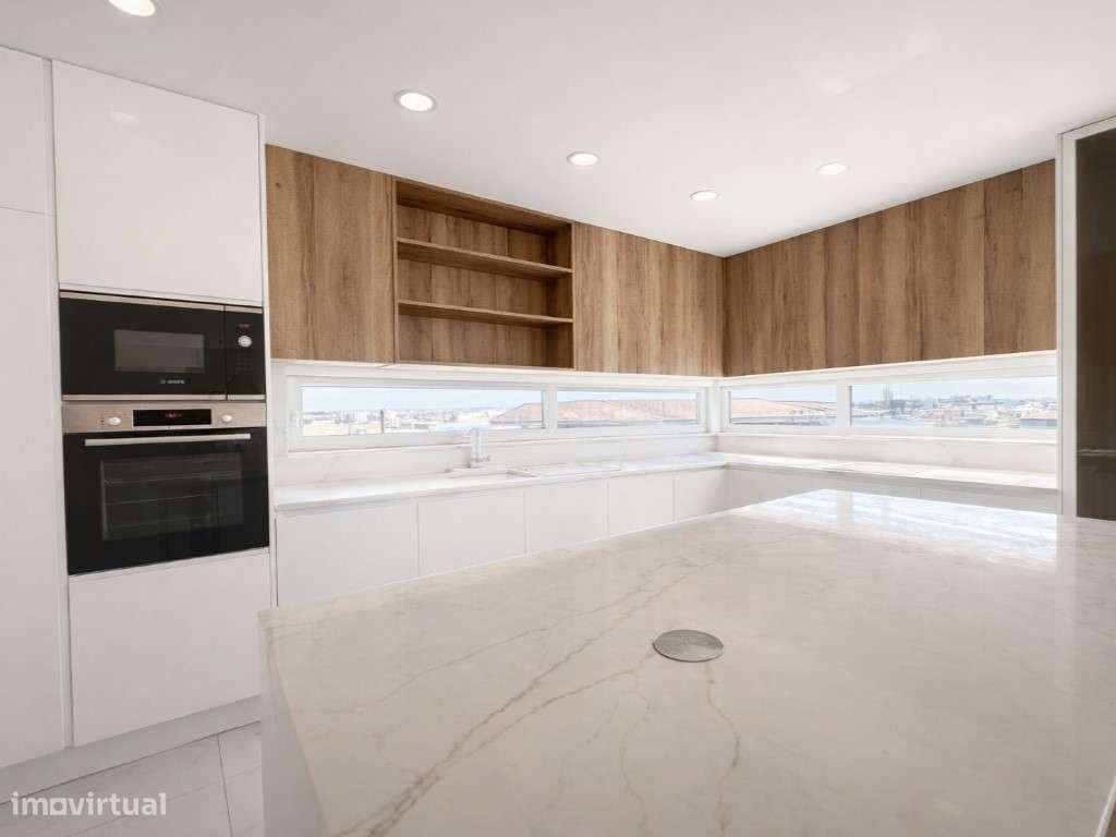 Moradia T5 a Estrear | Bairro do Trigache - Odivelas - Grande imagem: 4/26