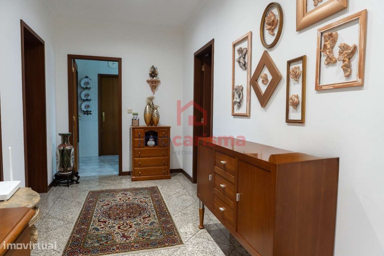 Apartamento T3 no centro de Vila das Aves, Santo Tirso-6