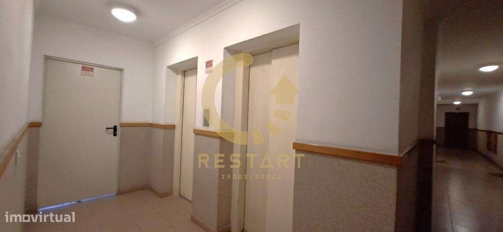 Apartamento T2, Garagem e Arrumos | Valongo-39