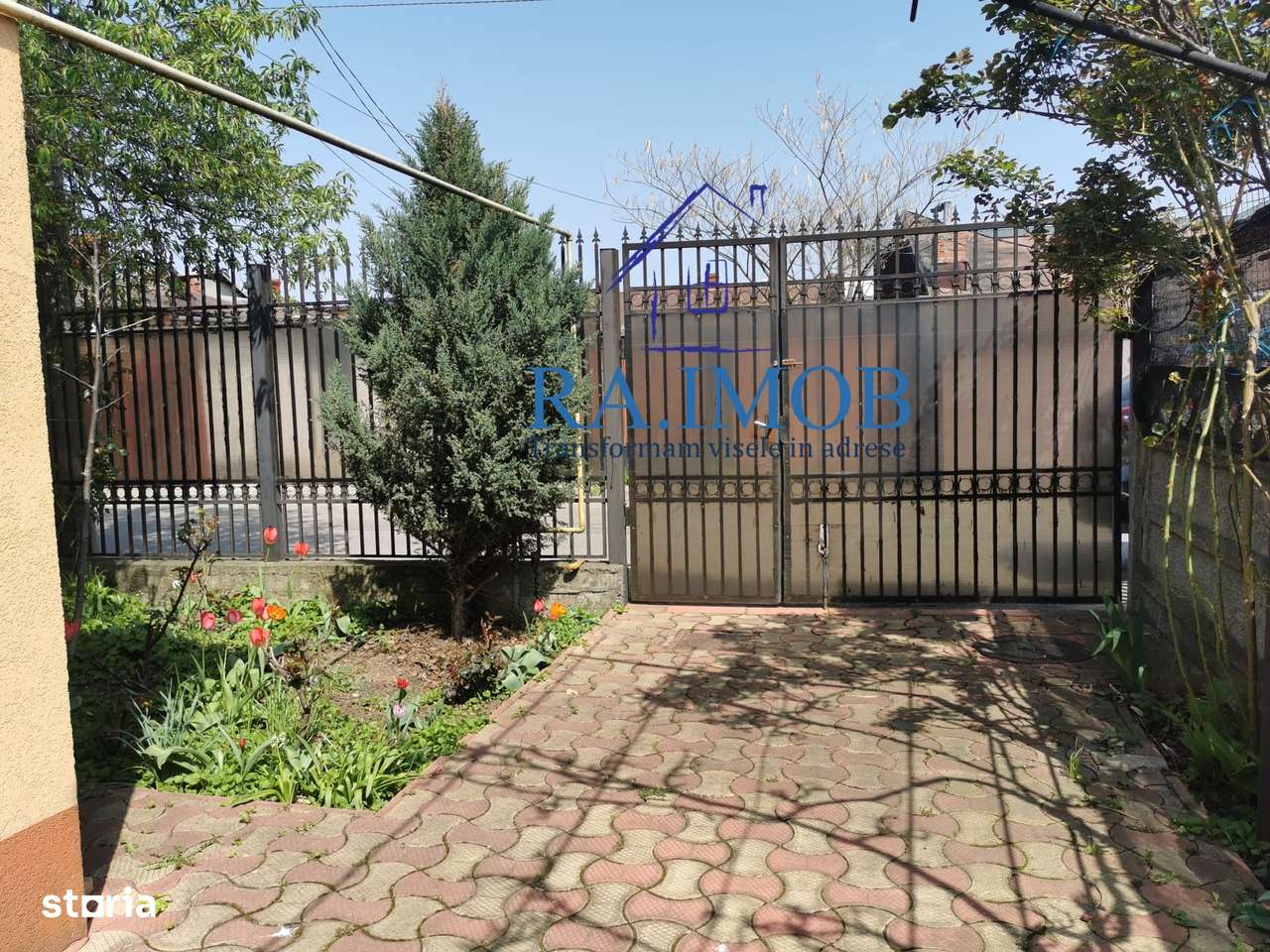 Casa 3 camere, Ultracentral Ploiesti - 125000 euro negociabil - Imagine principală: 2/16