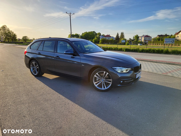 BMW Seria 3 320d Sport Line - 5