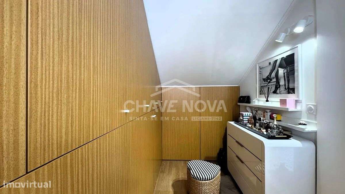 T2+1 Duplex c/ Terraço e Solário em Canidelo-26