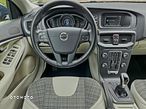 Volvo V40 - 23