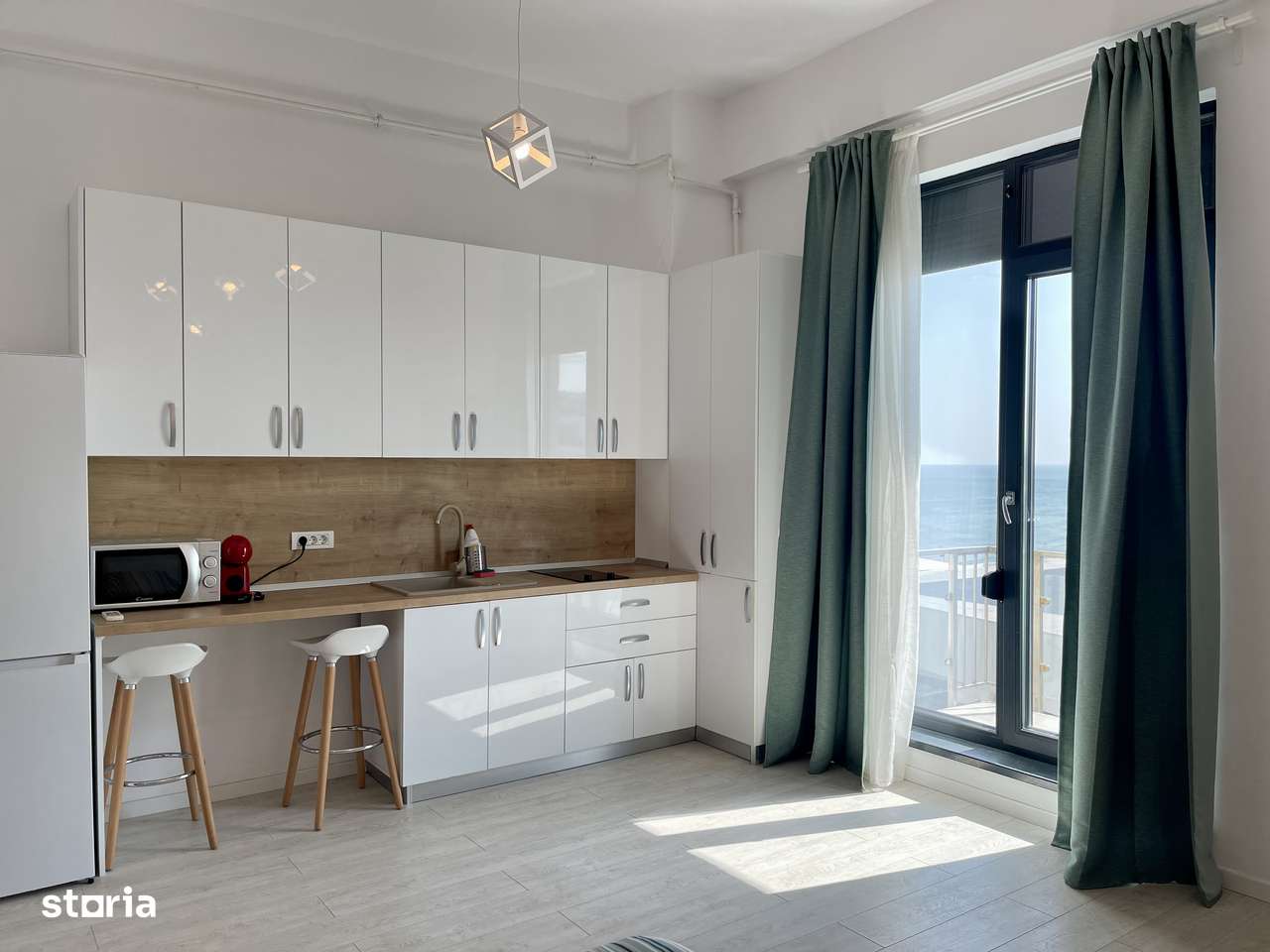 Garsoniera cu vedere  la mare Mamaia Nord - Imagine principală: 3/8