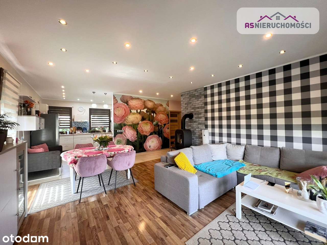 Parterowy DOM z pięknym ogrodem - Pełny obrazek: 4/19