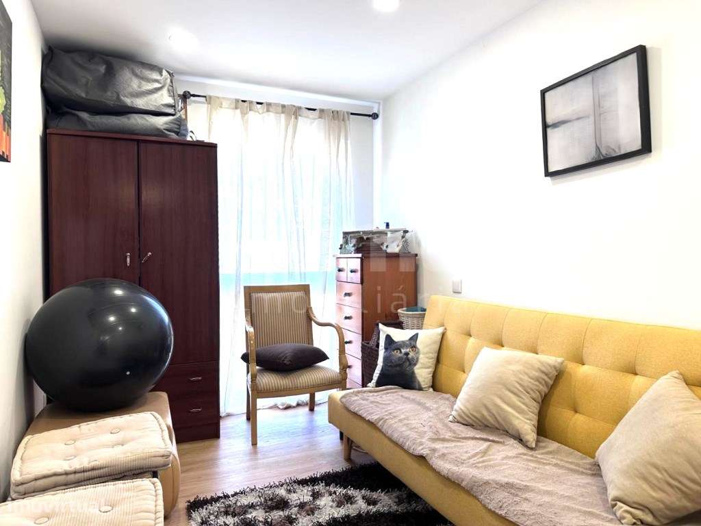 Apartamento T3 com Sótão e Garagem - Excelente Oportunidade!-8