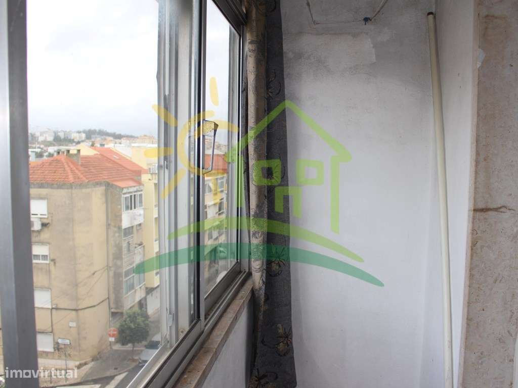 T3 Olival Basto a 10 min a pé do Metro-17