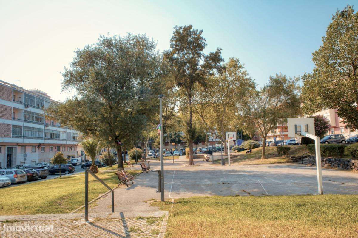 Quarto - localizado em Benfica Lisbon - Grande imagem: 5/6