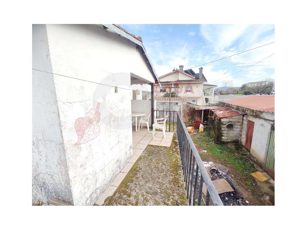 Moradia M4 com vistas fantásticas-20