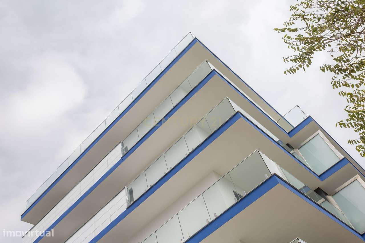 T3 de Luxo | 2.º Andar Direito | Varanda em L | Quinta do Desembargado-11