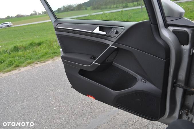 Volkswagen Golf 1.2 TSI BlueMotion Technology Trendline - 24