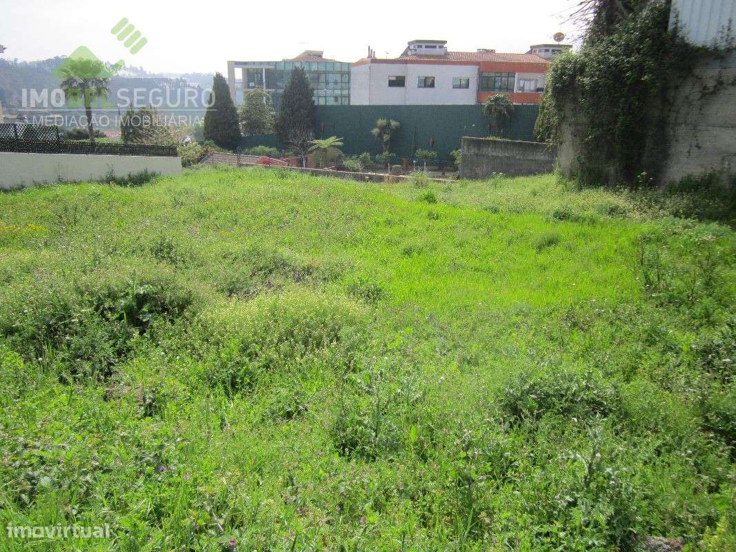 Terreno c/1020 m2 no centro de Lourosa - Grande imagem: 3/12