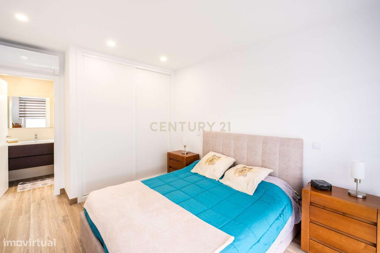 MORADIA ISOLADA TÉRREA T3 COM PISCINA AQUECIDA - ASSENTA (São Pedro d-27