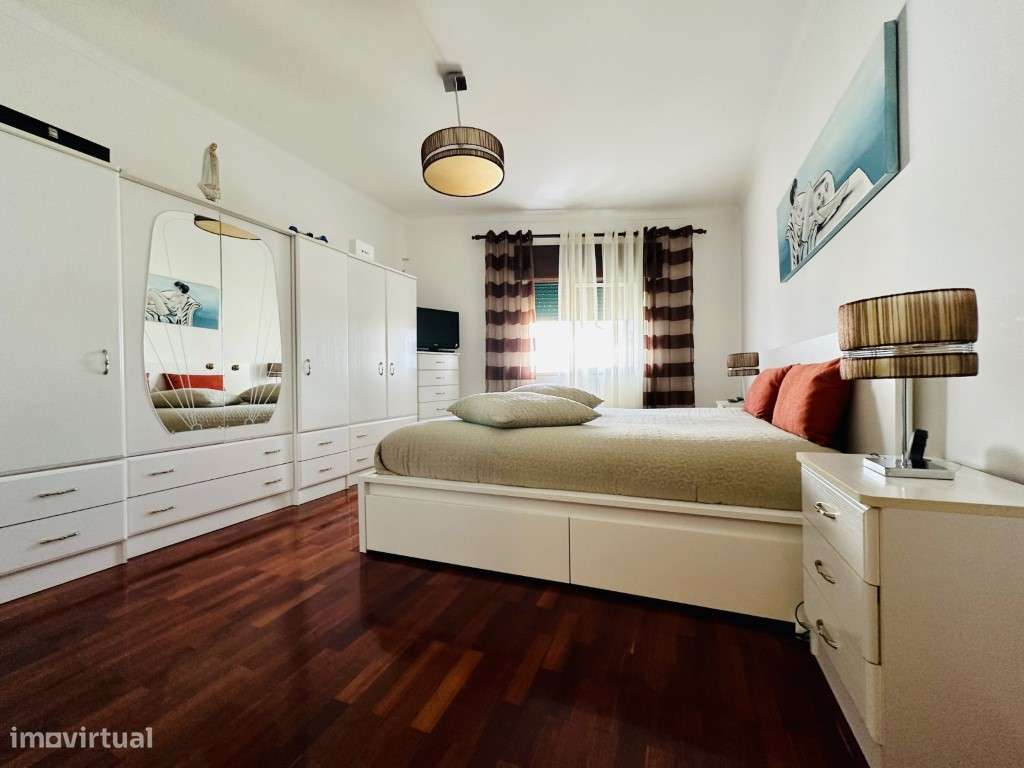 Moradia tipologia T3 e café/ restaurante - Grande imagem: 4/56