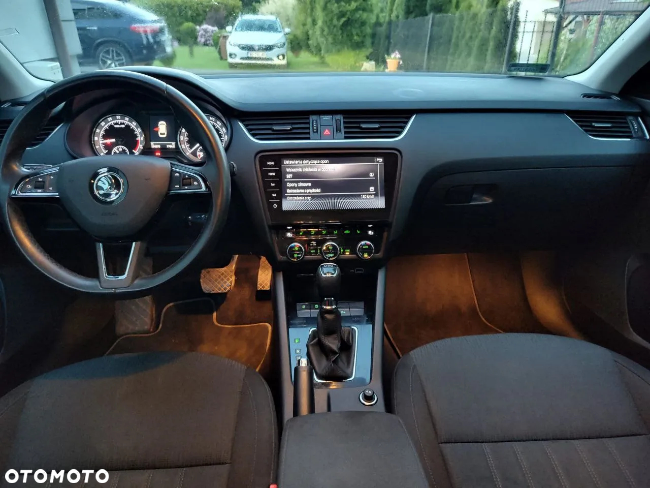 Skoda Octavia 2.0 TDI Style DSG - 25