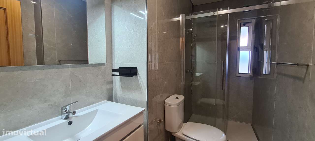 1232_01 Apartamento T2 remodelado - 350m praia - Centro Vila do Conde-4