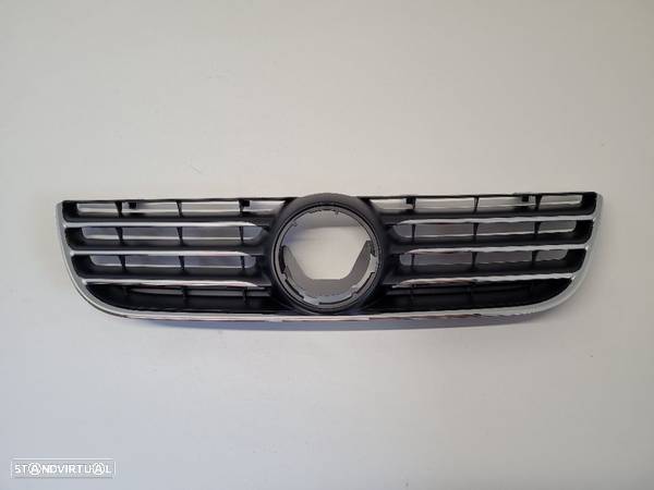 Grelha cromada original Volkswagen Polo 9N 2005-09 6Q0853651 - 1