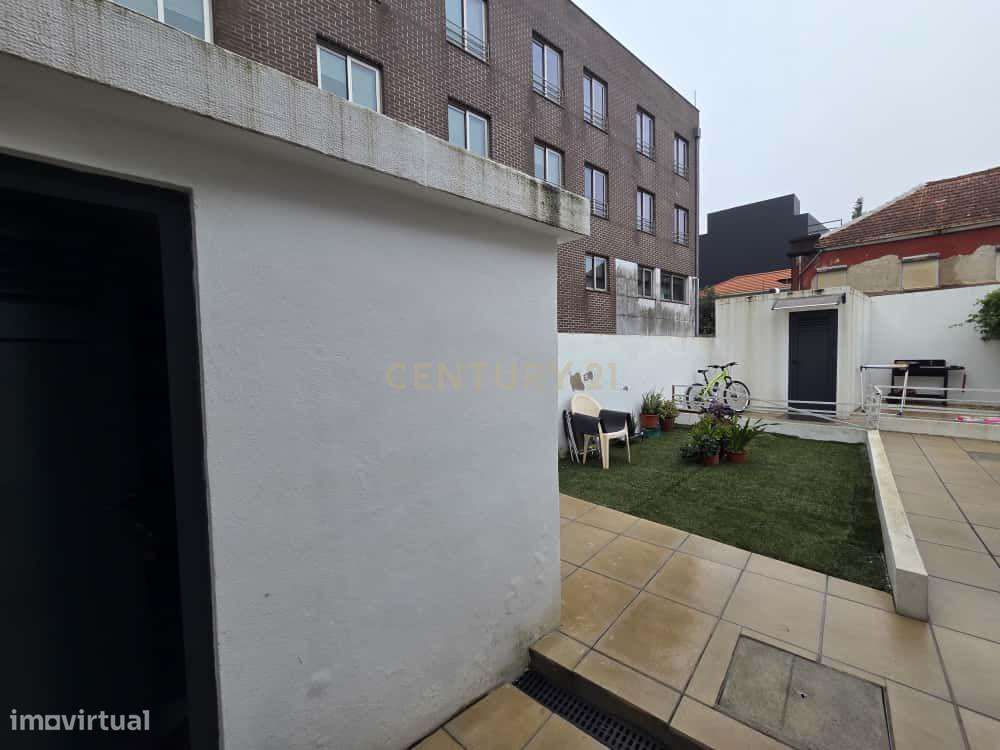 *INVESTIDORES* - Moradia T1 arrendada no centro da Senhora da Hora - Grande imagem: 5/7