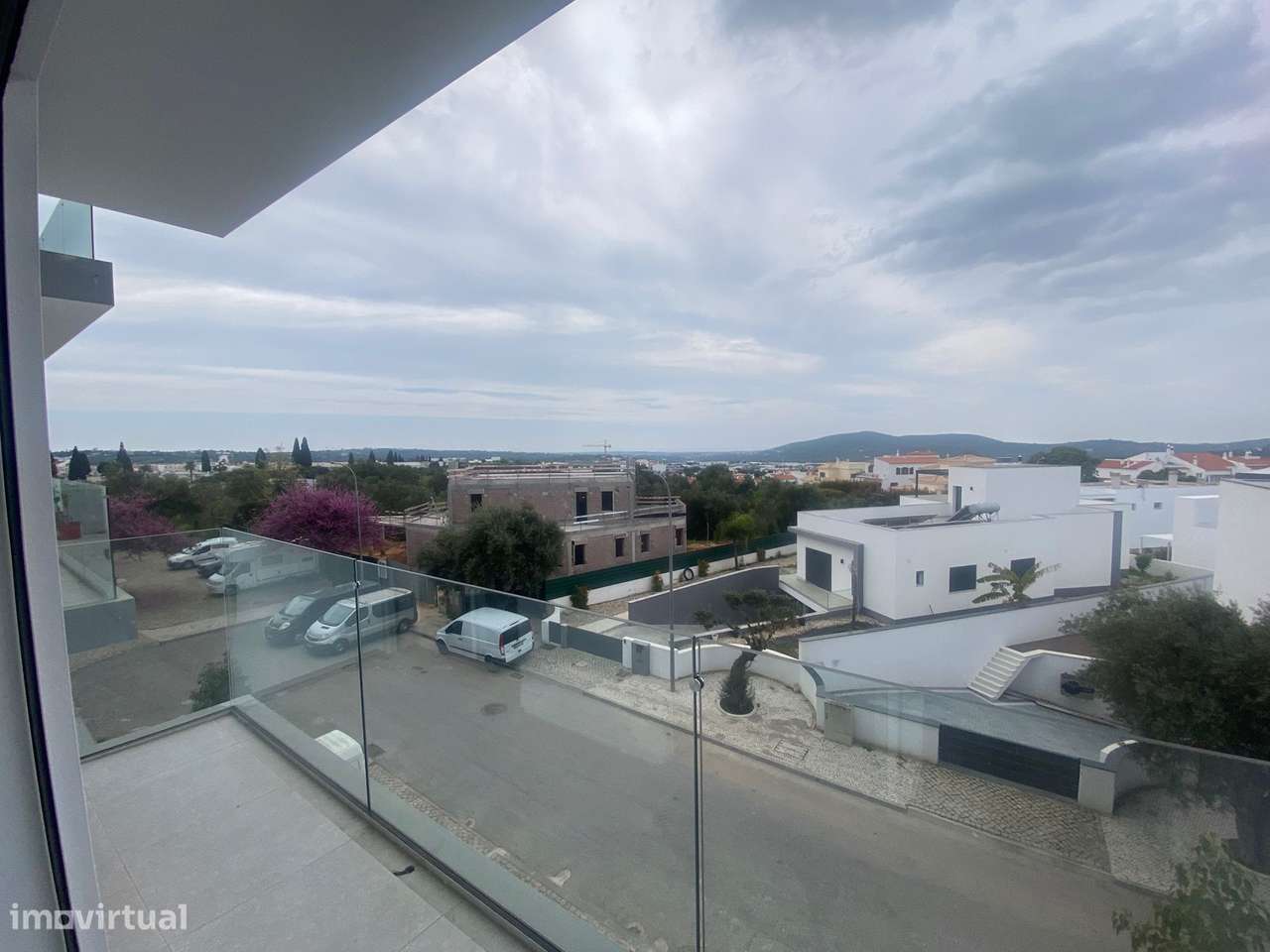 T3 Novo com garagem, varanda e elevador em Loulé - Grande imagem: 2/21