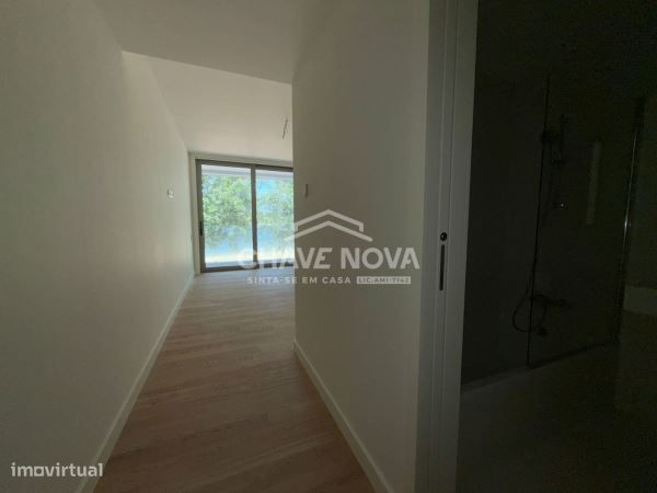 T1 Novo c/ Lugar de Garagem e Arrumo em Canidelo-15