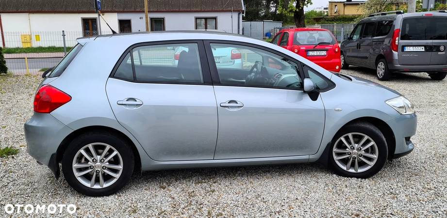 Toyota Auris 1.6 Life - 10