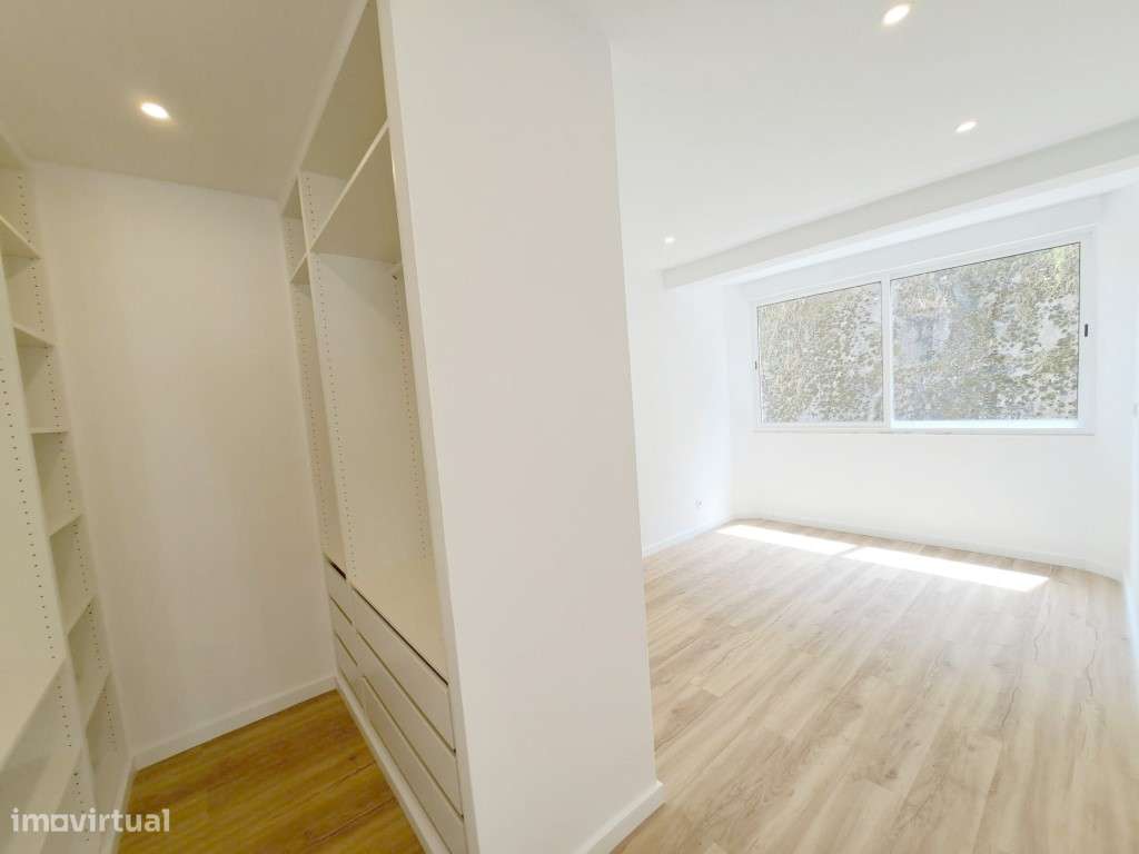 Apartamento T2 para venda em Amadora - Lisboa-33