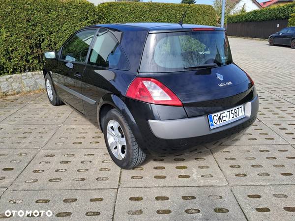 Renault Megane II 1.6 16V Business Line - 4