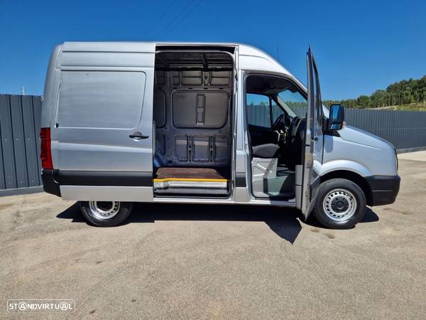 VW Crafter 2.0 TDI L1H2 IVA DEDUTIVEL - 8