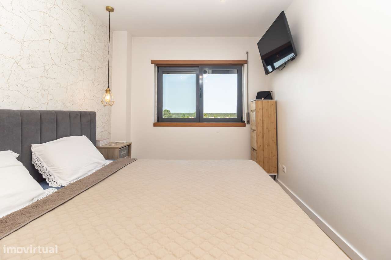 Moderno apartamento T3 com parqueamento e arrecadação-37