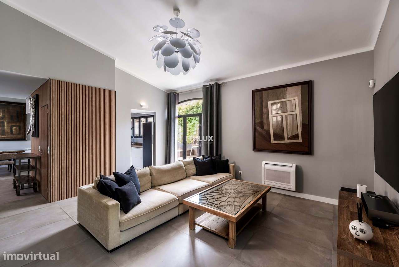 Moradia T3+1 em Birre, Cascais — Elegância, Conforto e Privacidade num - Grande imagem: 4/26