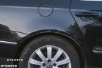 Volkswagen Passat 2.0 TDI DPF Highline - 16