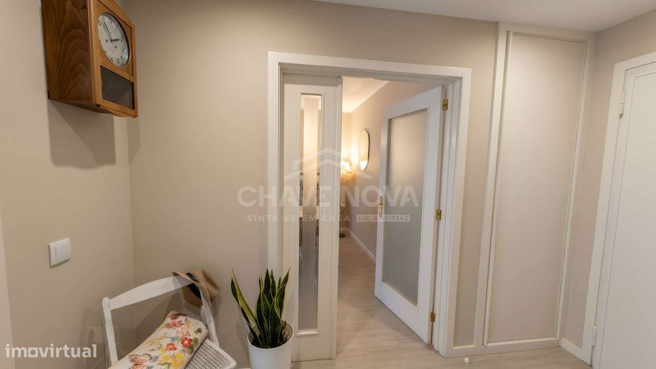T1+1 Renovado c/ Terraço (70m2) e Lugar de Garagem em Valadares-25