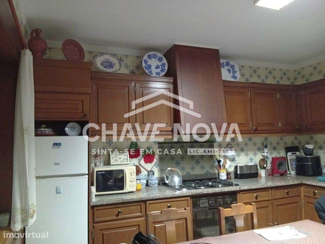 MORADIA ISOLADA V3+1  SERZEDO E PEROSINHO (VILA NOVA DE GAIA)-10