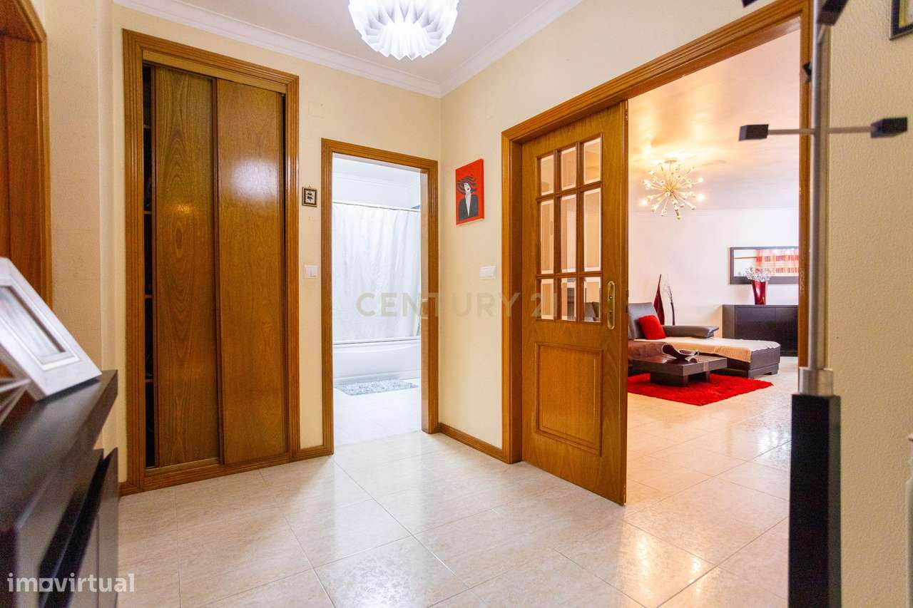 Apartamento T2+1 Duplex com elevador-6