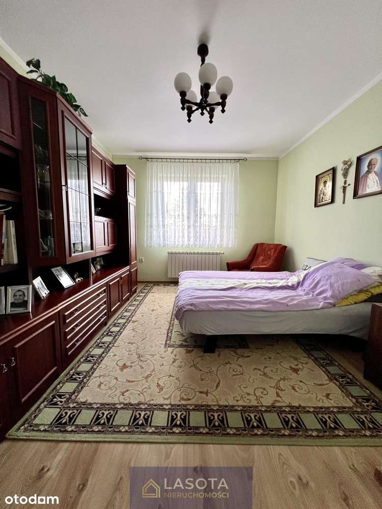 Dwa domy na działce 2525 m² - Idealna Inwestycja z podziałem-11